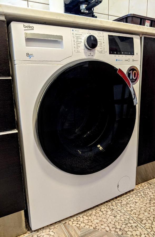 Cosy One Bedroom Flat With Free Parking & Wifi クルージュ＝ナポカ エクステリア 写真